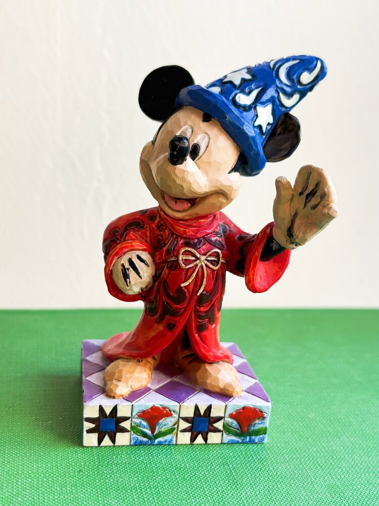 Enesco’s Walt Disney Magician Mickey Figurine