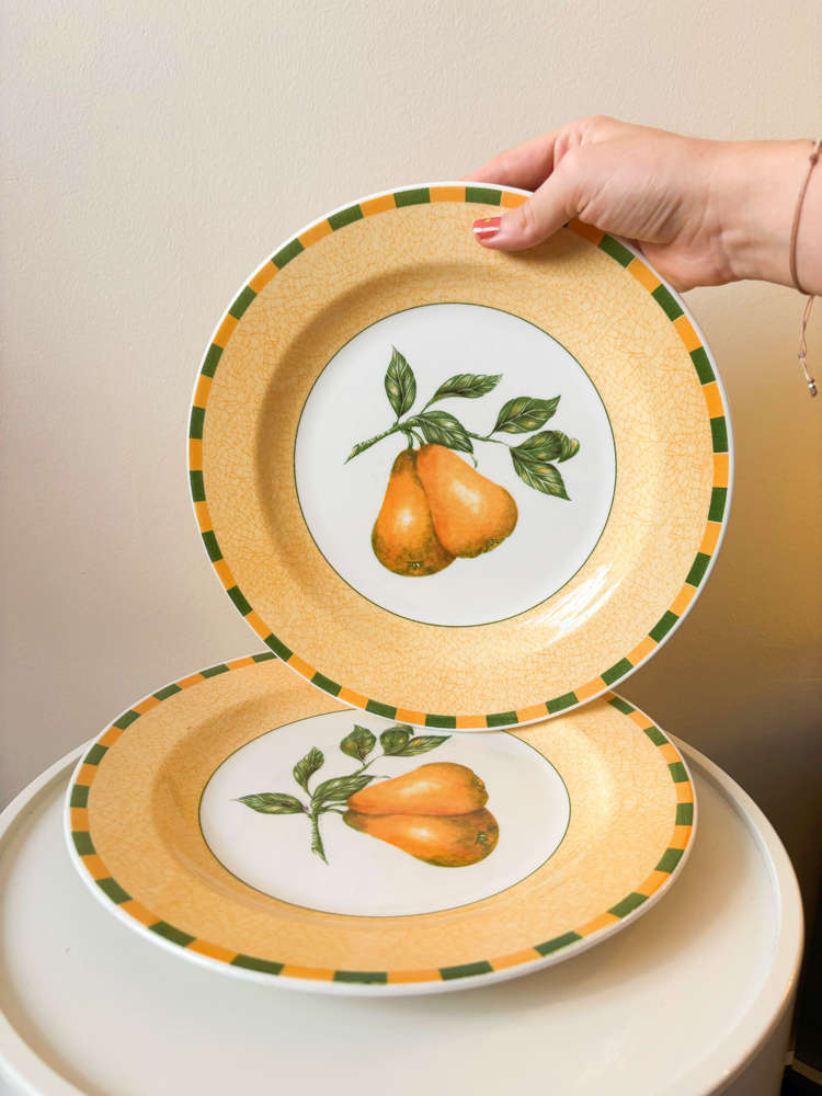 Churchill England Staffordshire Plates