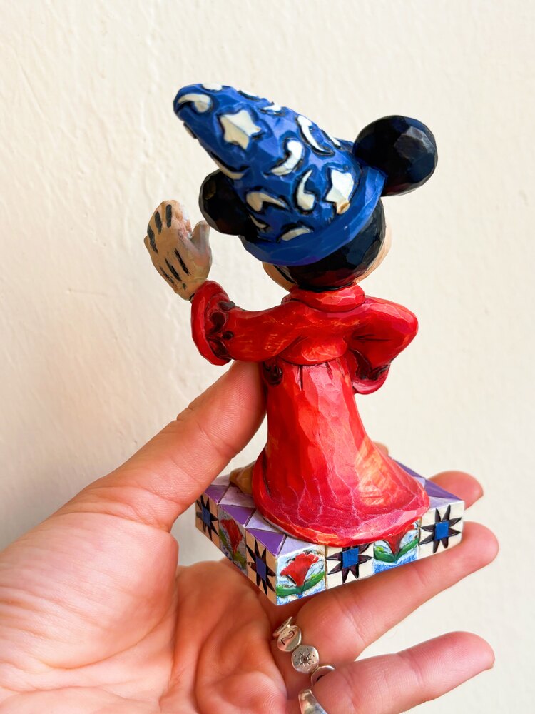 Enesco’s Walt Disney Magician Mickey Figurine