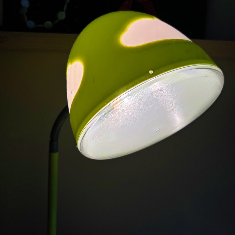 00’s Pistacho Green Cloud Desk Lamp