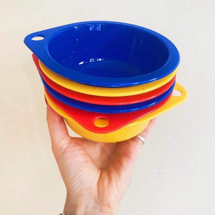 90’s Pop-Art Style Tableware Set 