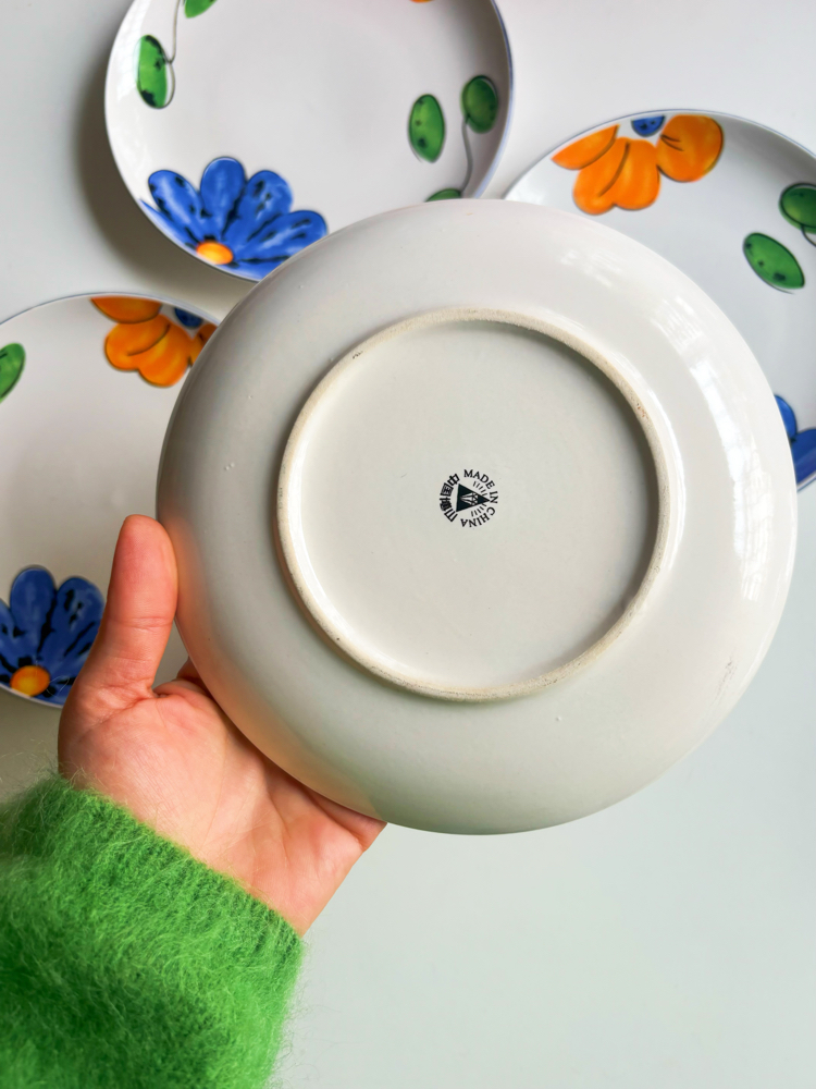 Ceramic Plates with Flower Design 