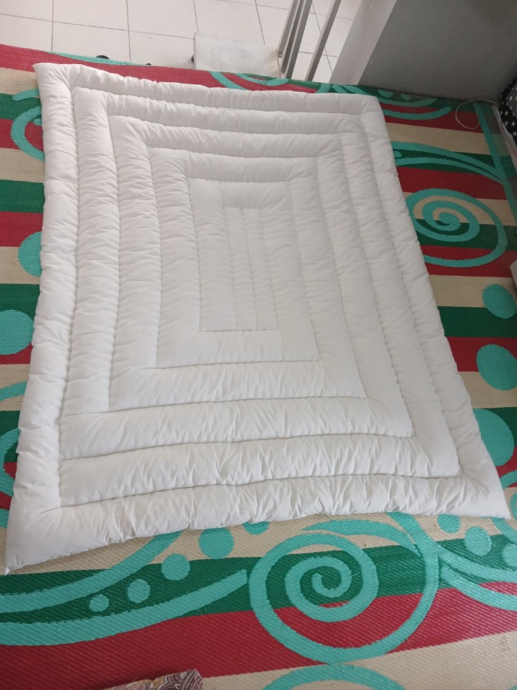 (160 × 200) ÇİFT KİŞİLİK YATAK PEDİ – %100 EL EMEĞİ, 3 KG MERİNOS YÜN DOLGULU