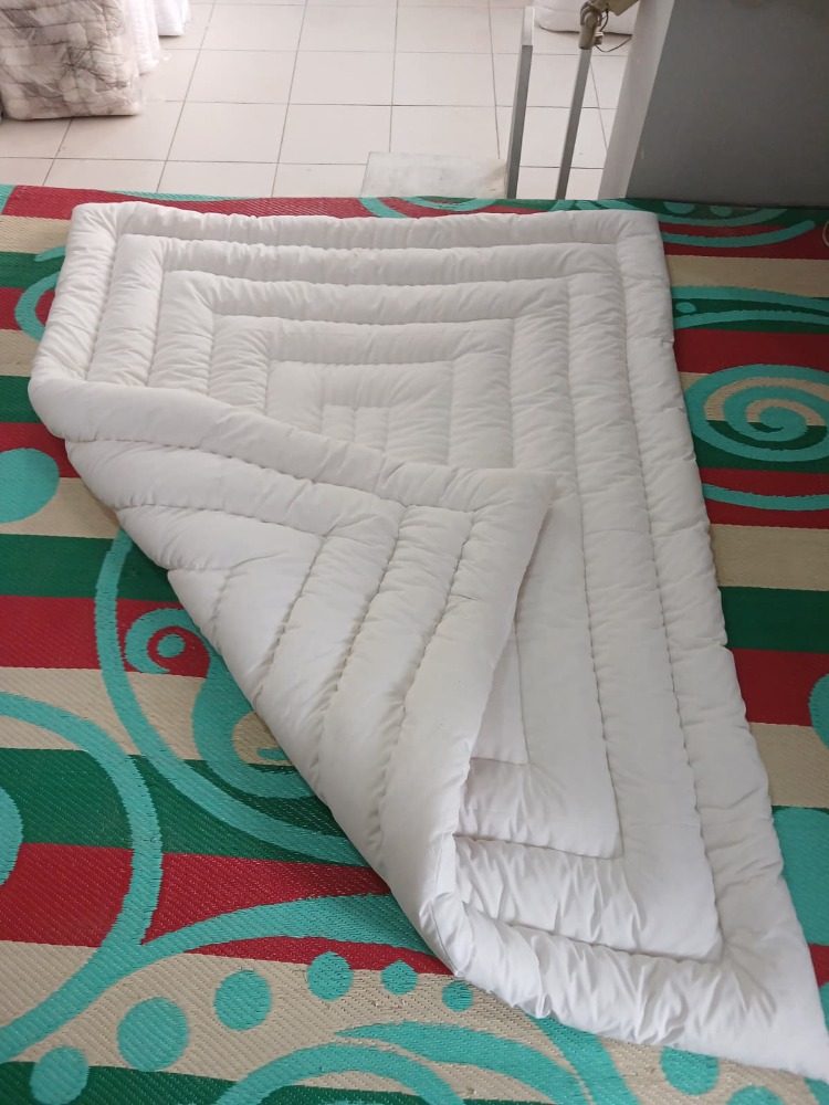 (120 × 200) TEK KİŞİLİK YATAK PEDİ – %100 EL EMEĞİ, 2.5 KG MERİNOS YÜN DOLGULU
