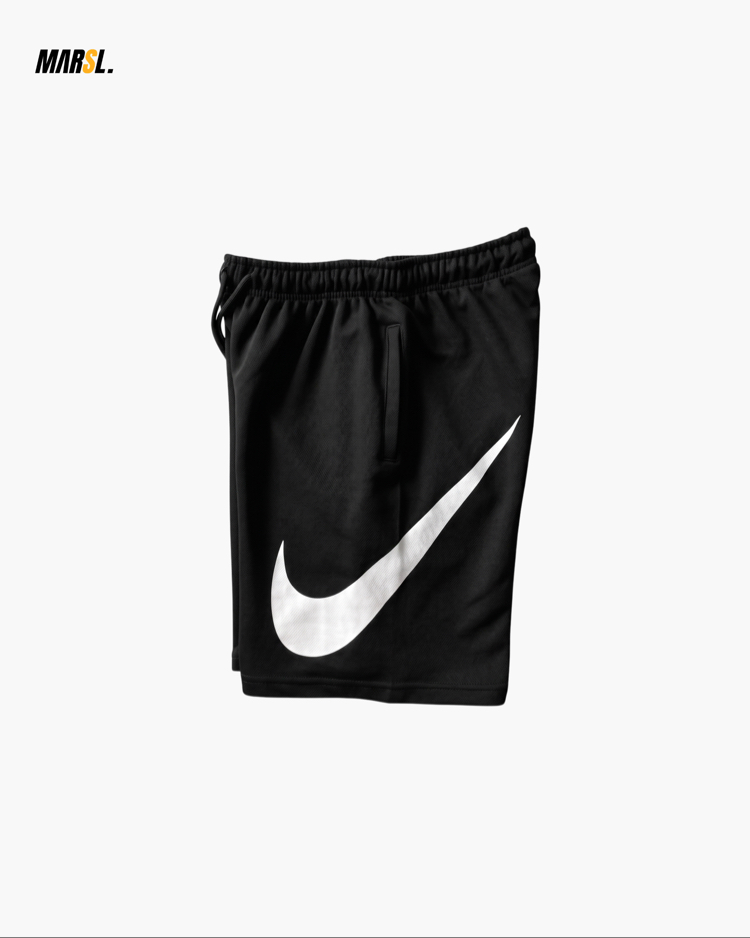NKE Swoosh Baskılı Oversize Siyah Şort