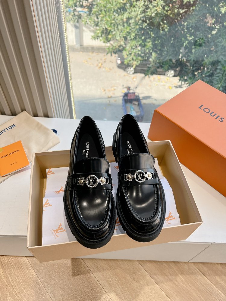 Louis Vuitton Loafer
