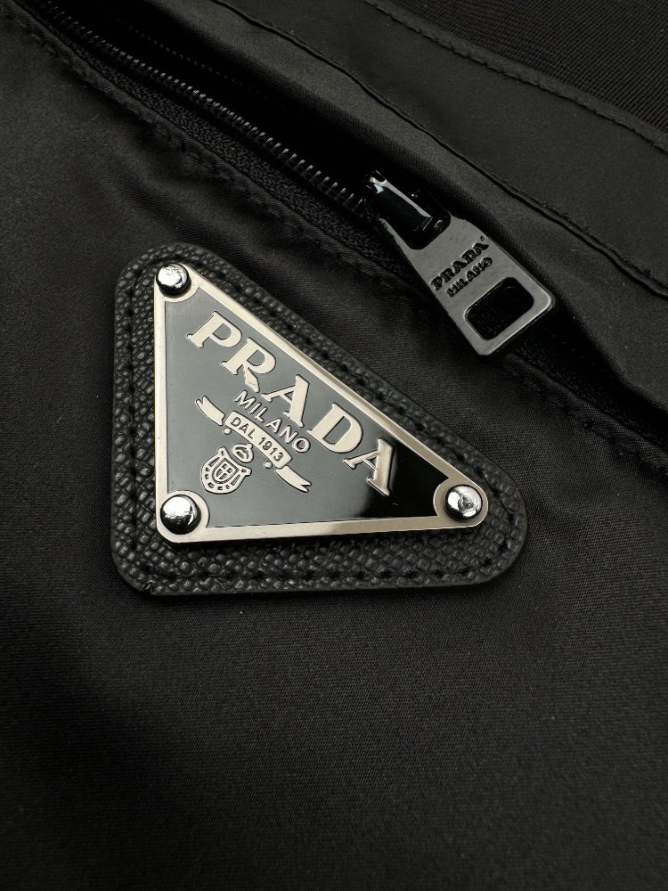 Prada Tshirt