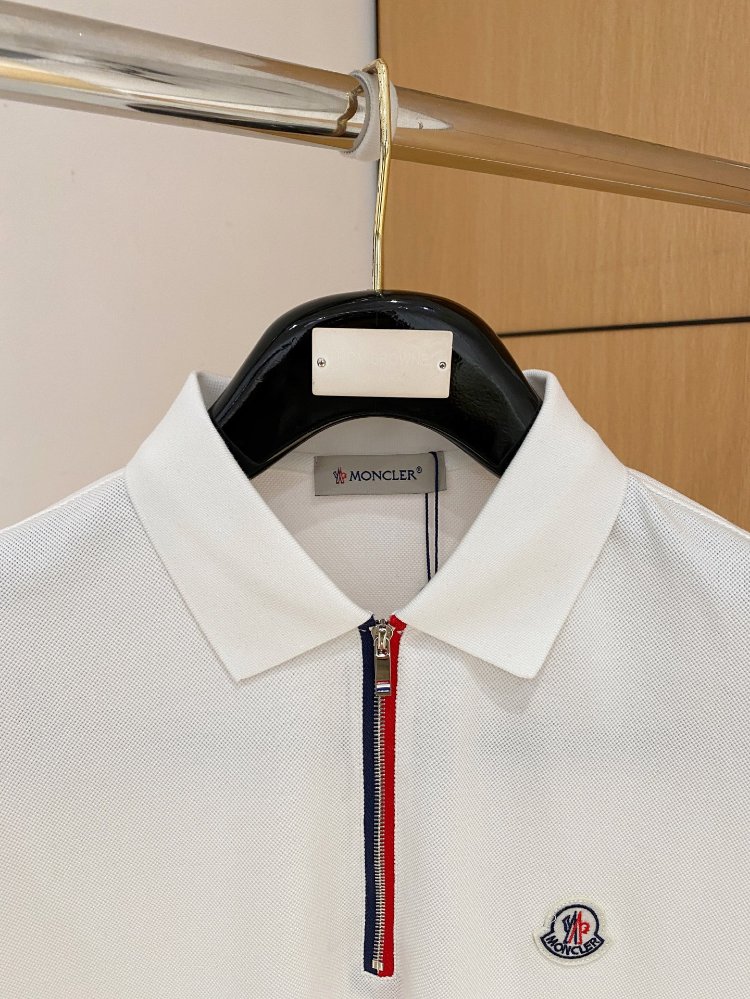 Moncler Tshirt