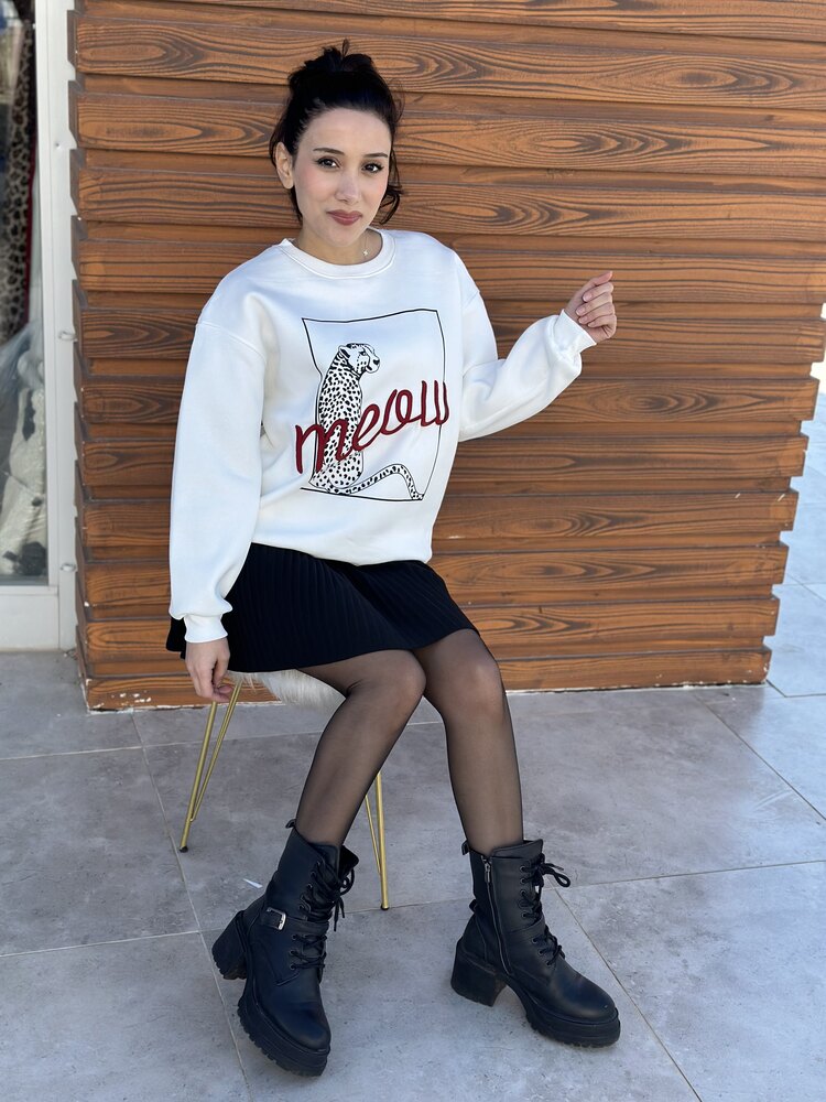 Sweetshirt 