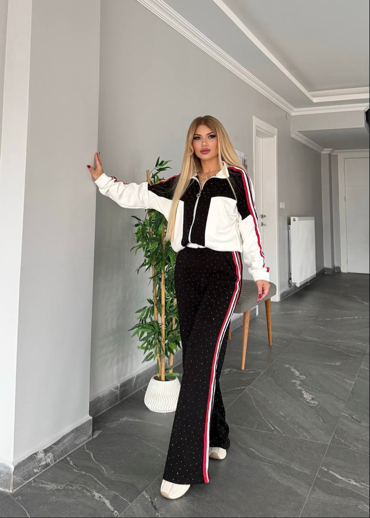 Taş detaylı Takım