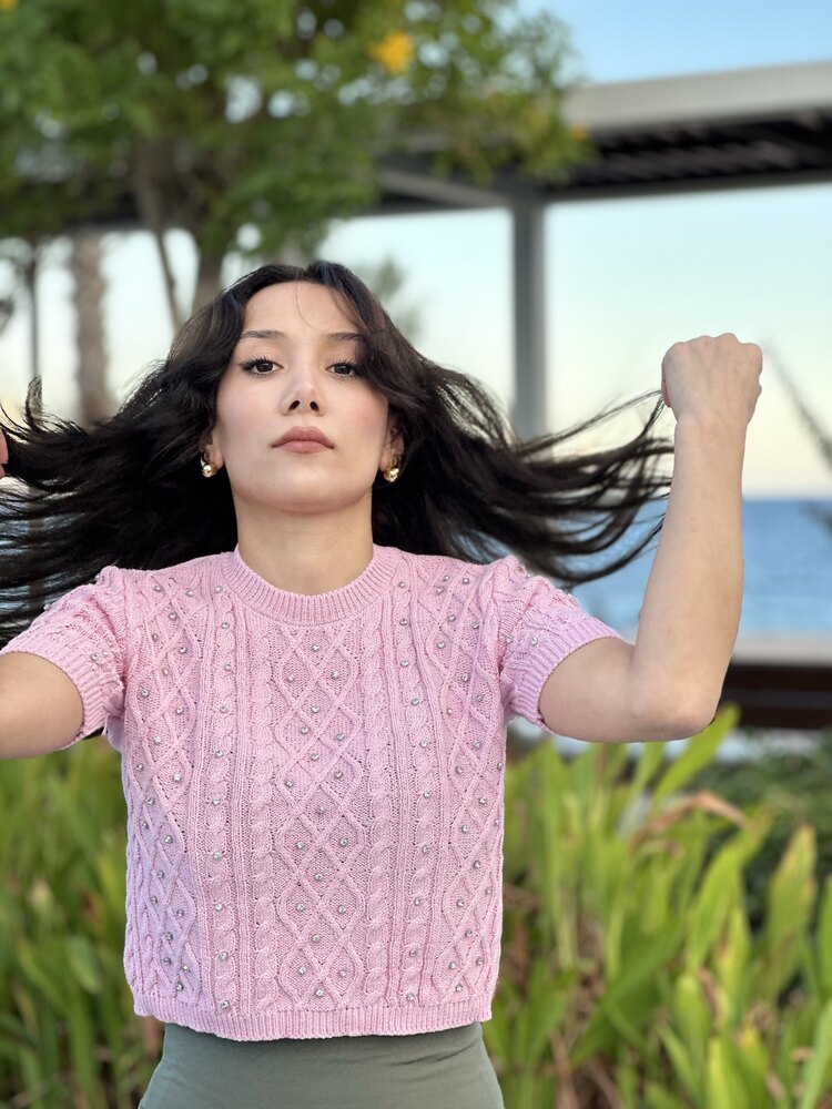 Taş Detaylı Crop 