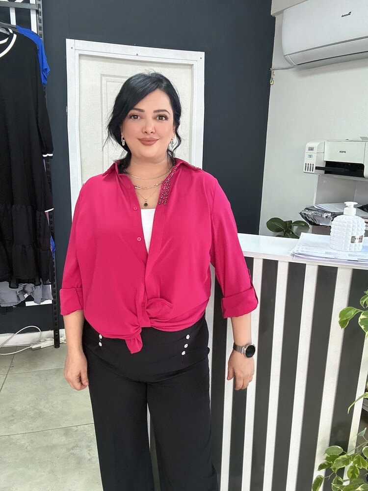 PEMBE BONCUK İŞLEMELİ ŞIFON GÖMLEK 