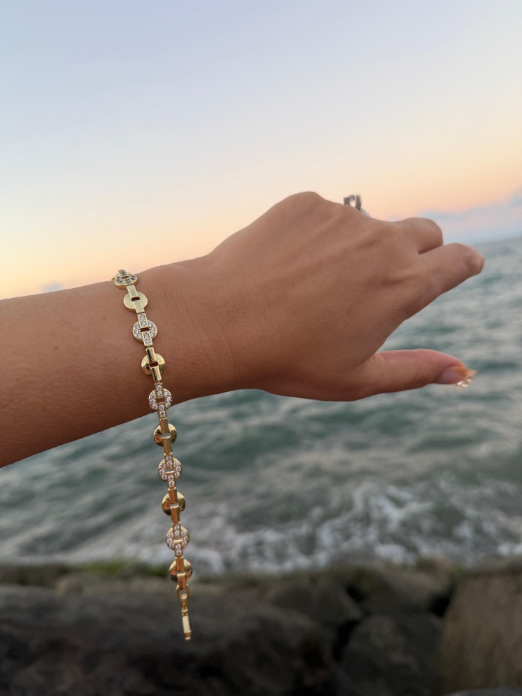 Gold Halka Motifli Taşlı Bileklik