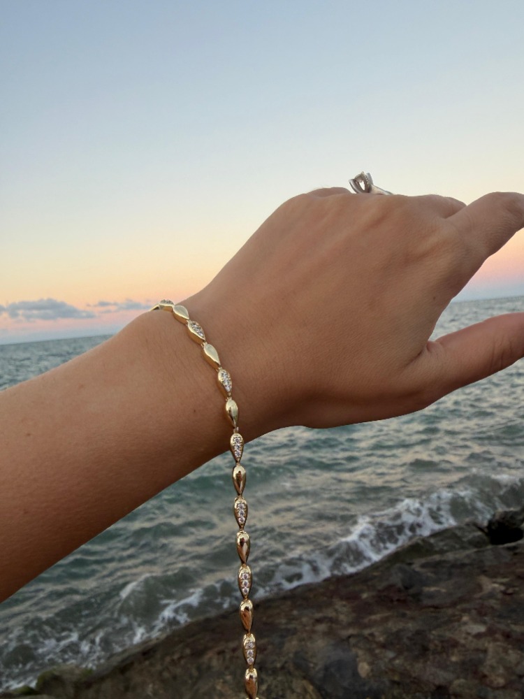 Gold Damla Model Taşlı Bileklik
