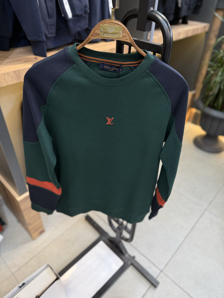 Kod : 006 Pike Sweat