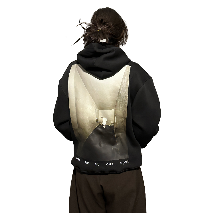 uzun ve üzgün tuvalet hoodie