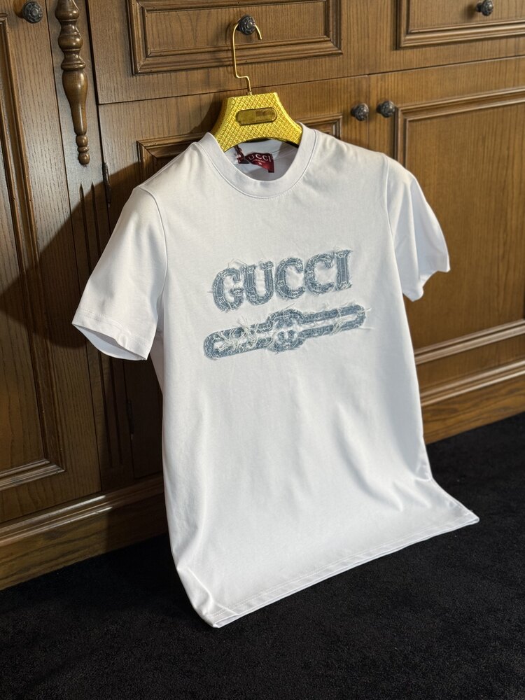 GUCC! Premium T-Shirt