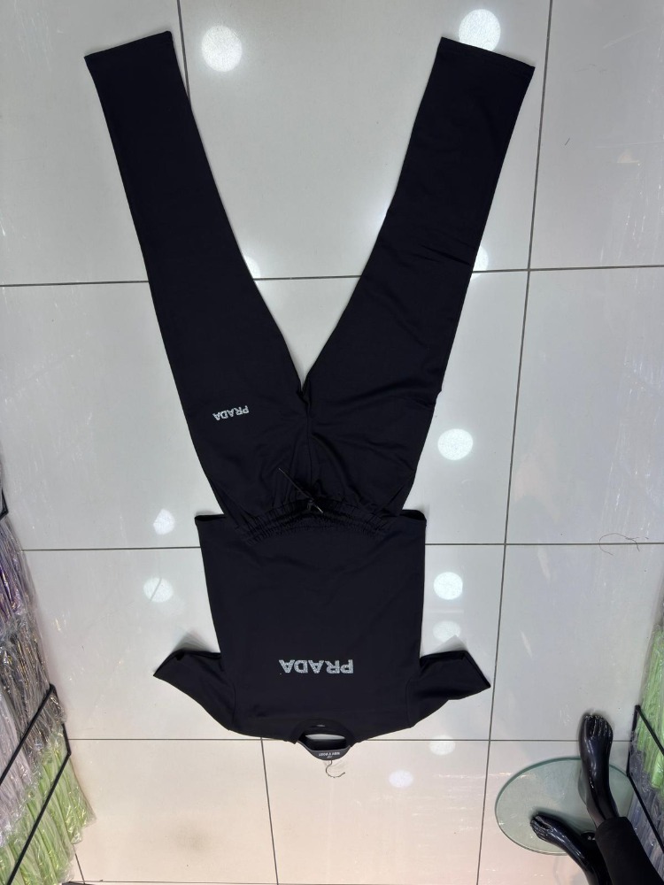 PRADA Eşofman Takımı (Bayan)