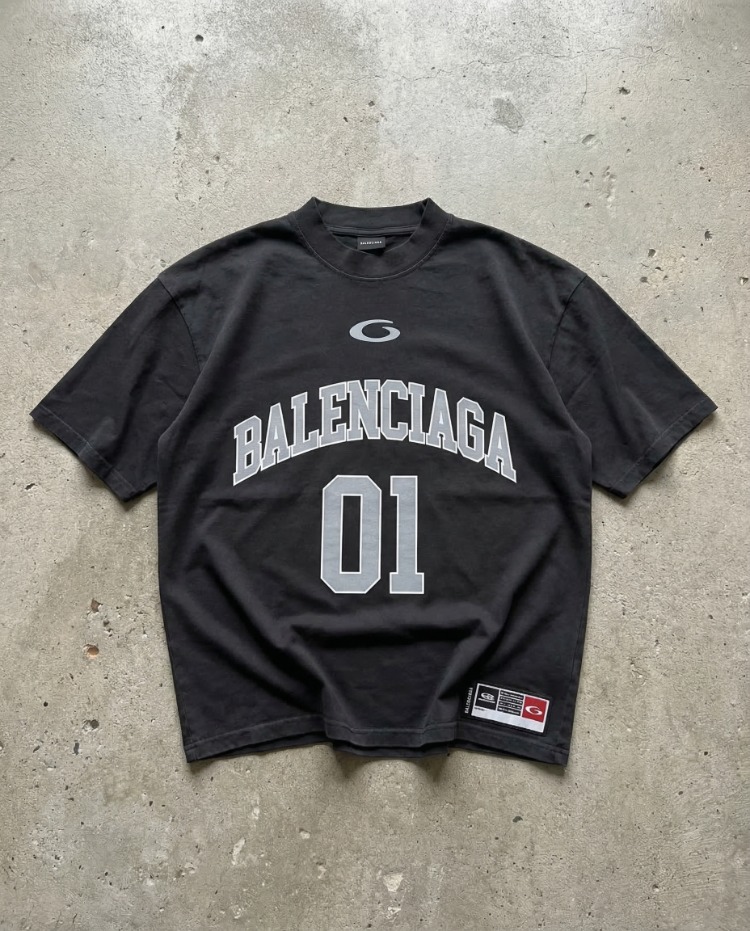 Balenciaga 01 Special Oversize T-Shırt
