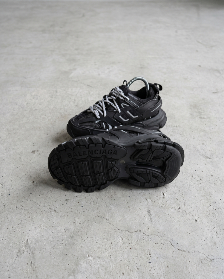 BALENCIAGA İTHAL TRACK