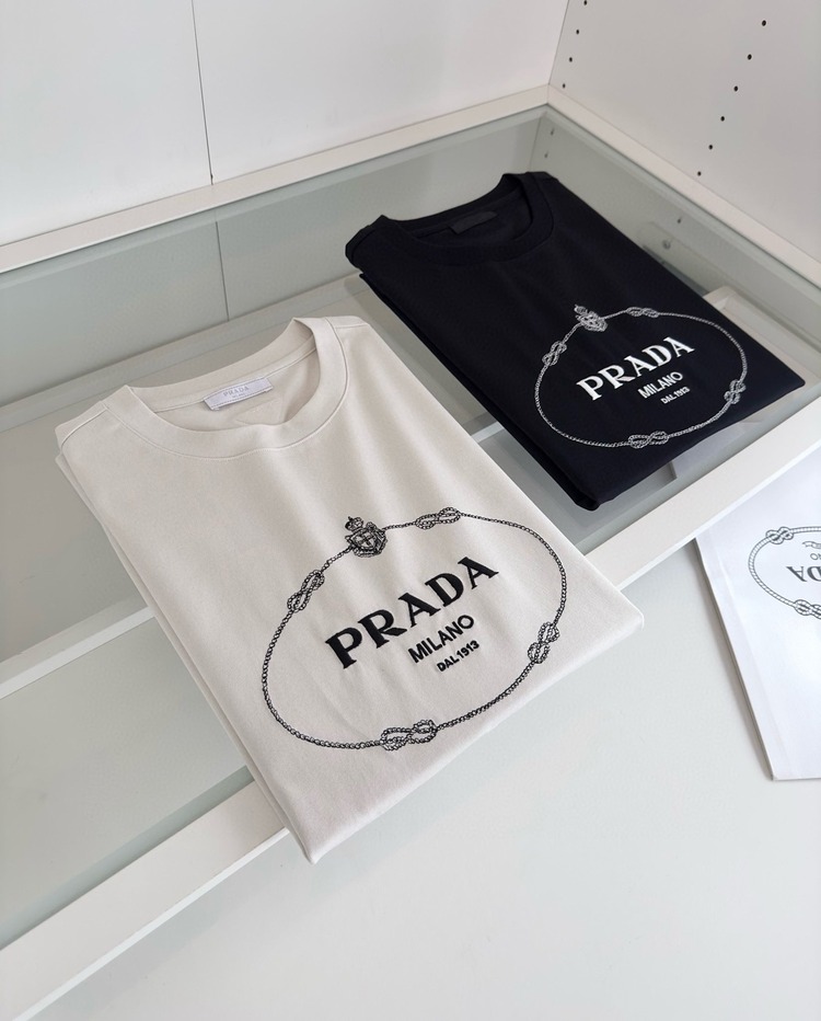 PRADA MİLANO T-SHİRT