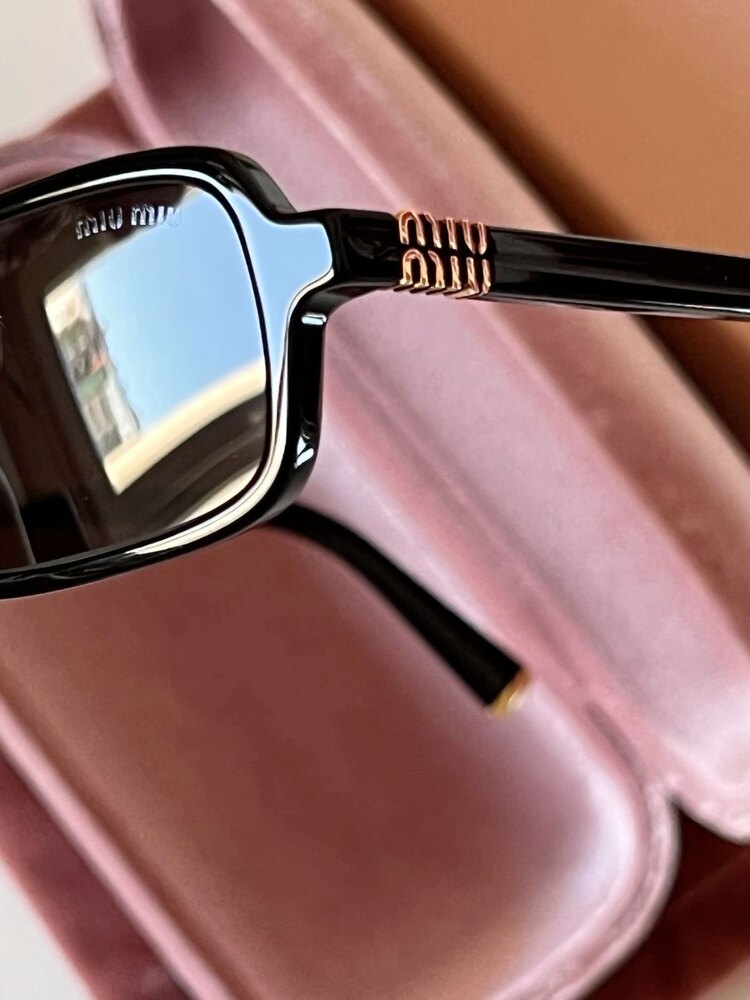 Miu Miu Sunglasses (Premium)