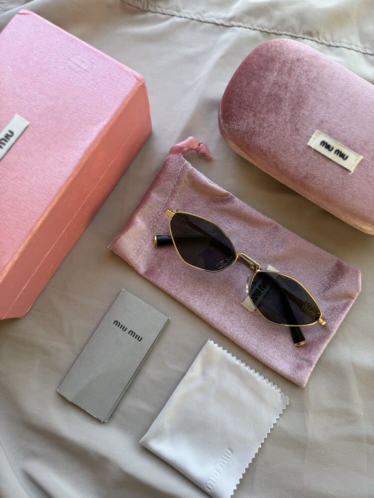 Miu Miu Sunglasses (VİP)