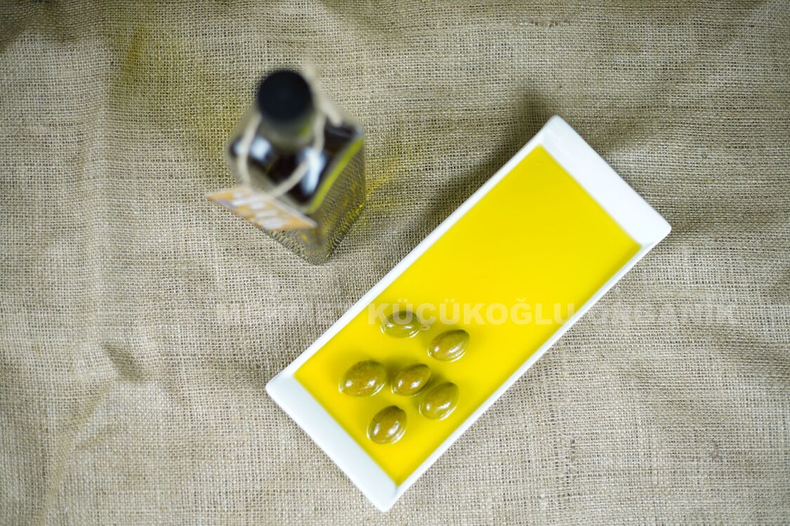 500ML CAM ŞİŞEDE NATURAL SIZMA ZEYTİNYAĞI 0.5 ASİT YENİ HASAT AYDIN DAĞ ZEYTİNYAĞI 