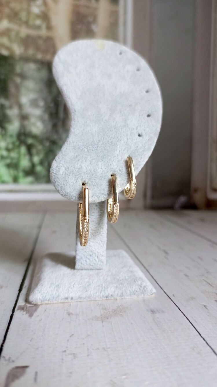 Gold Oval Üçlü Halka Küpe Seti