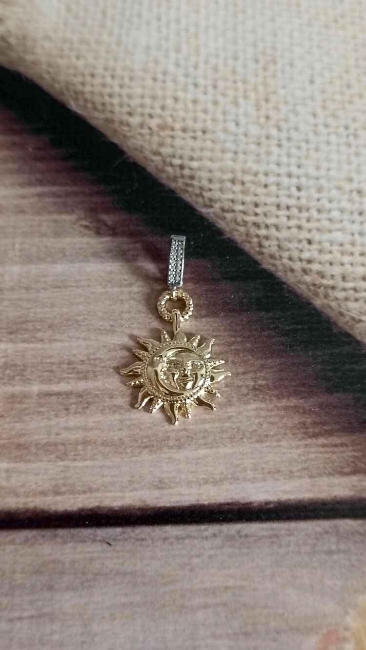 Güneş Charm