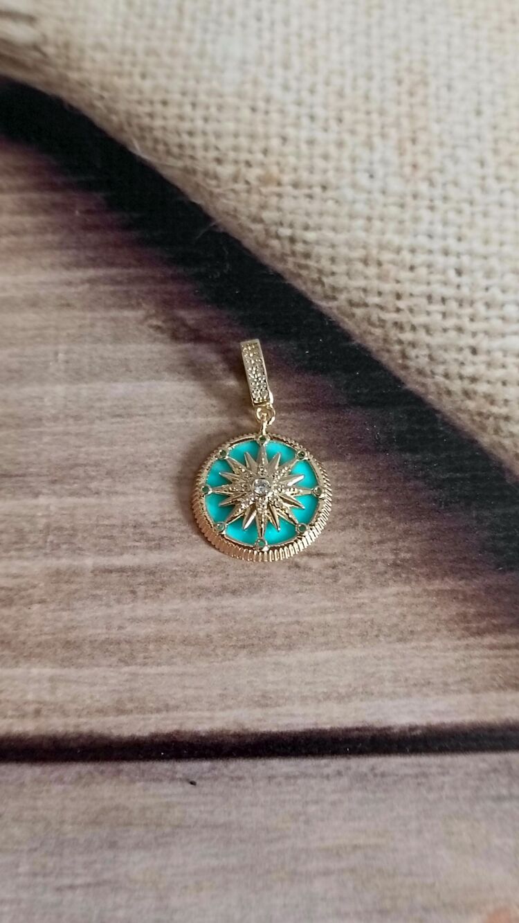 Turkuaz Mineli Kutup Yıldızı Charm