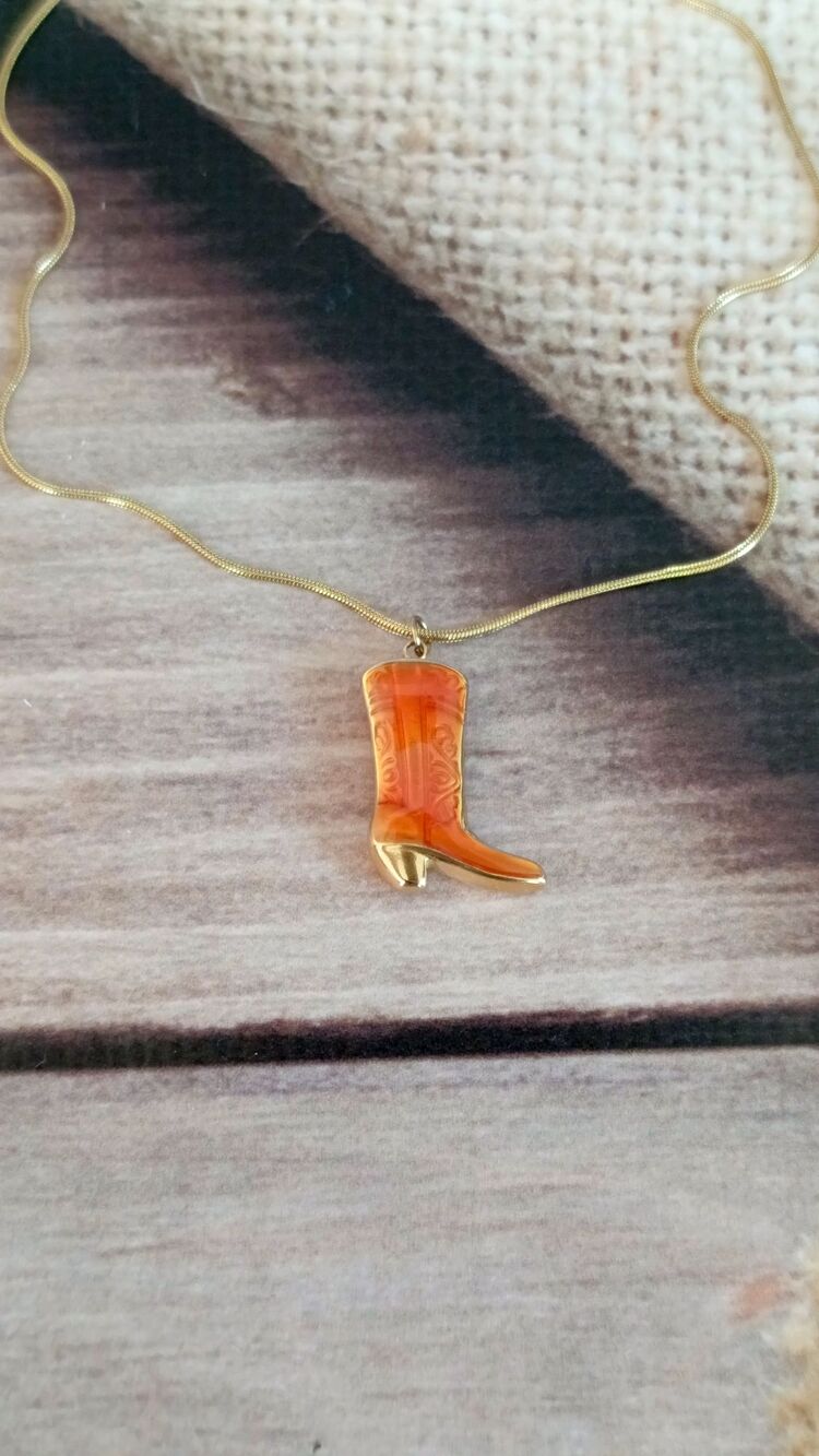 Renkli Mineli Çizme Kolye