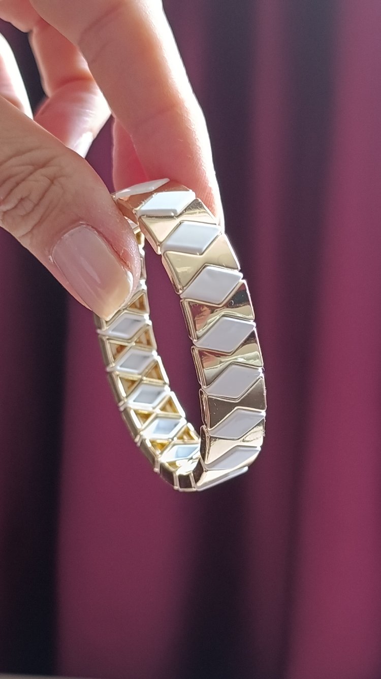 Beyaz Baklava Desenli Gold Lastikli Seramik Bileklik