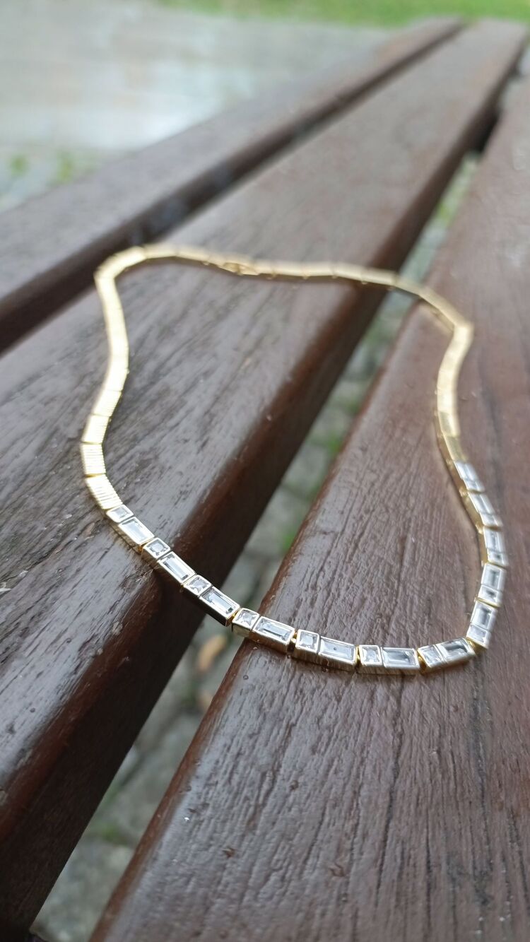 Marka Model Baget Taşlı Kolye