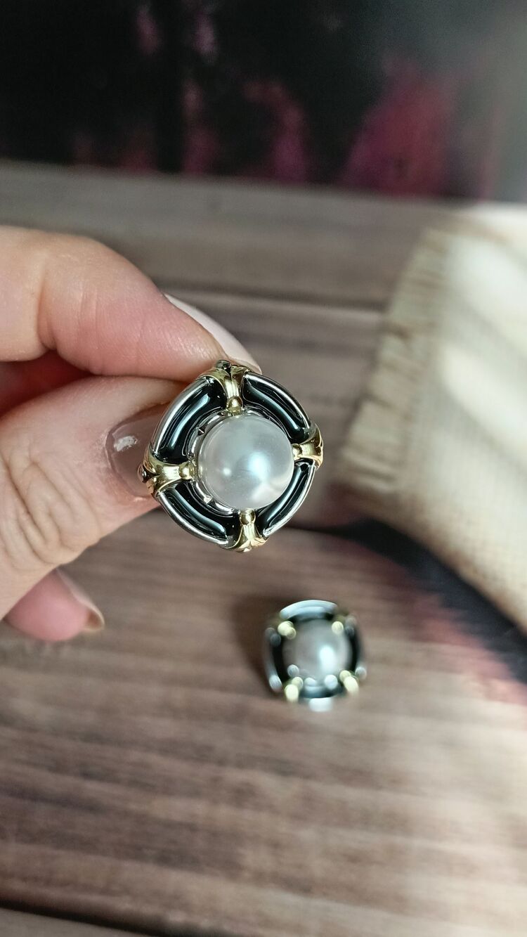 Siyah Mineli İnci Küpe