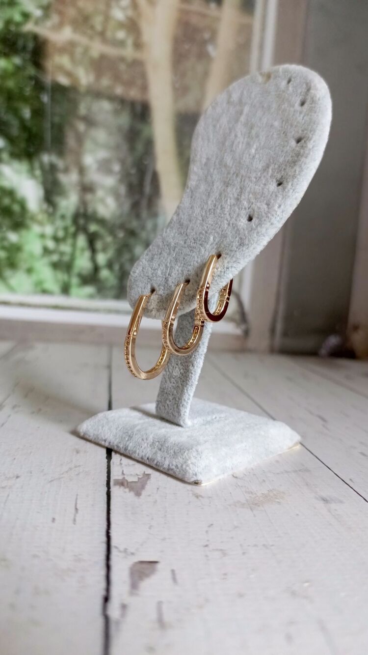 Gold Oval Formlu Üçlü Halka Küpe Seti