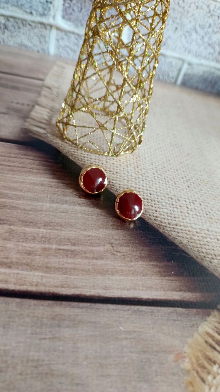 Bordo Düğme Küpe