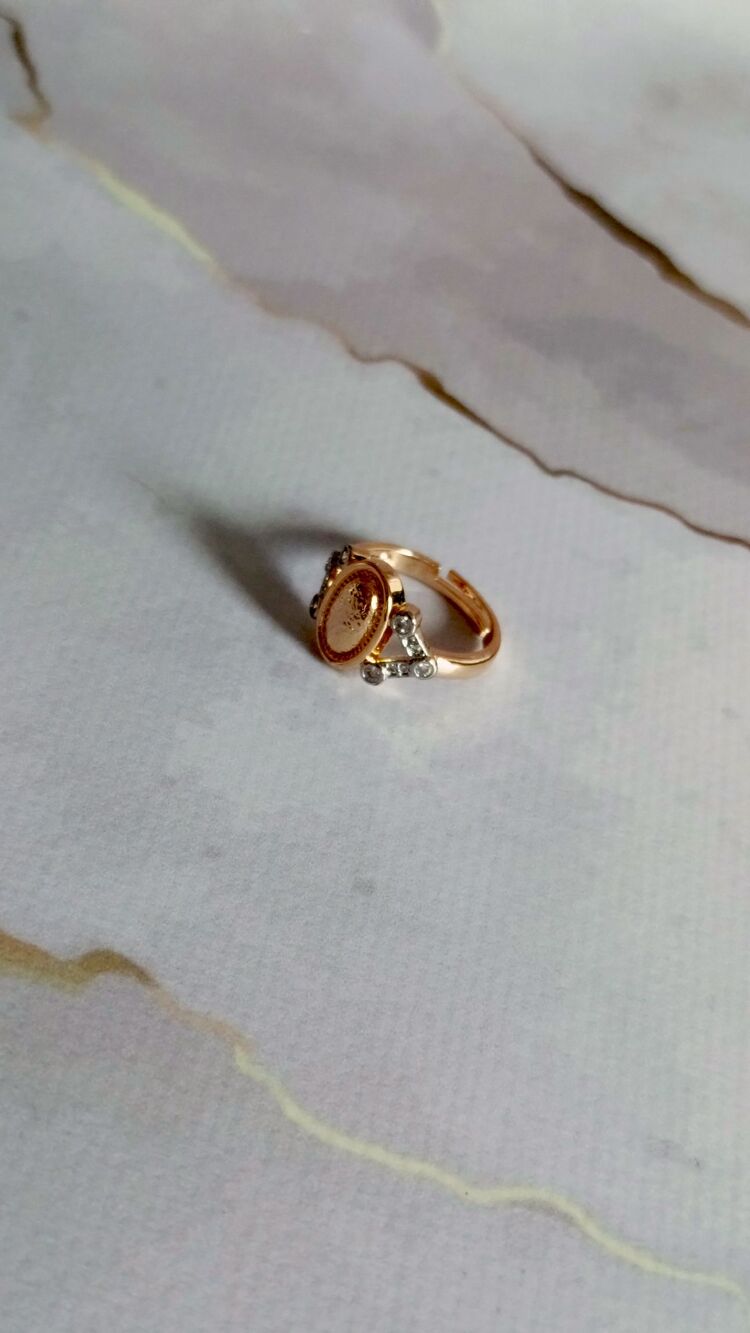 Oval Gold Detaylı Yüzük