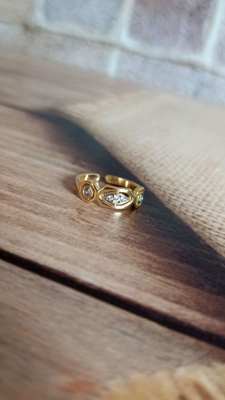 Oval Taşlı Yüzük