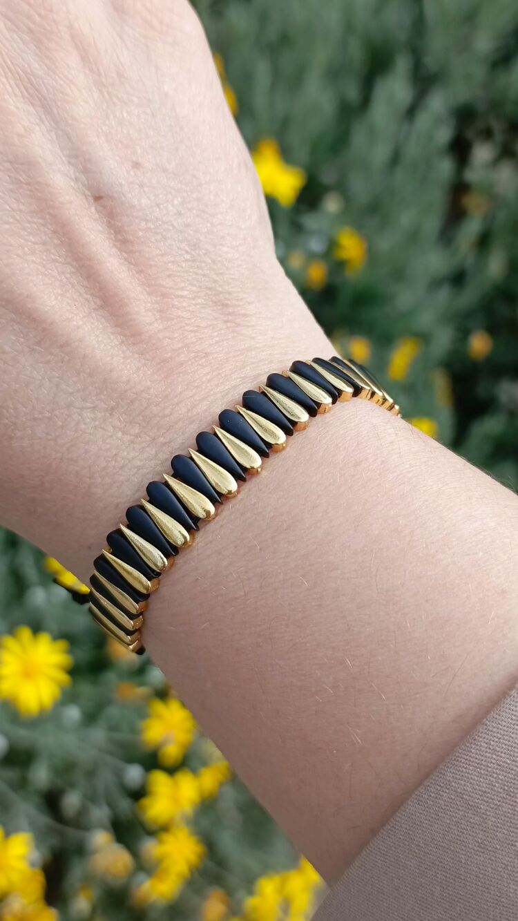 Siyah-Gold Damla Model Asansörlü Bileklik