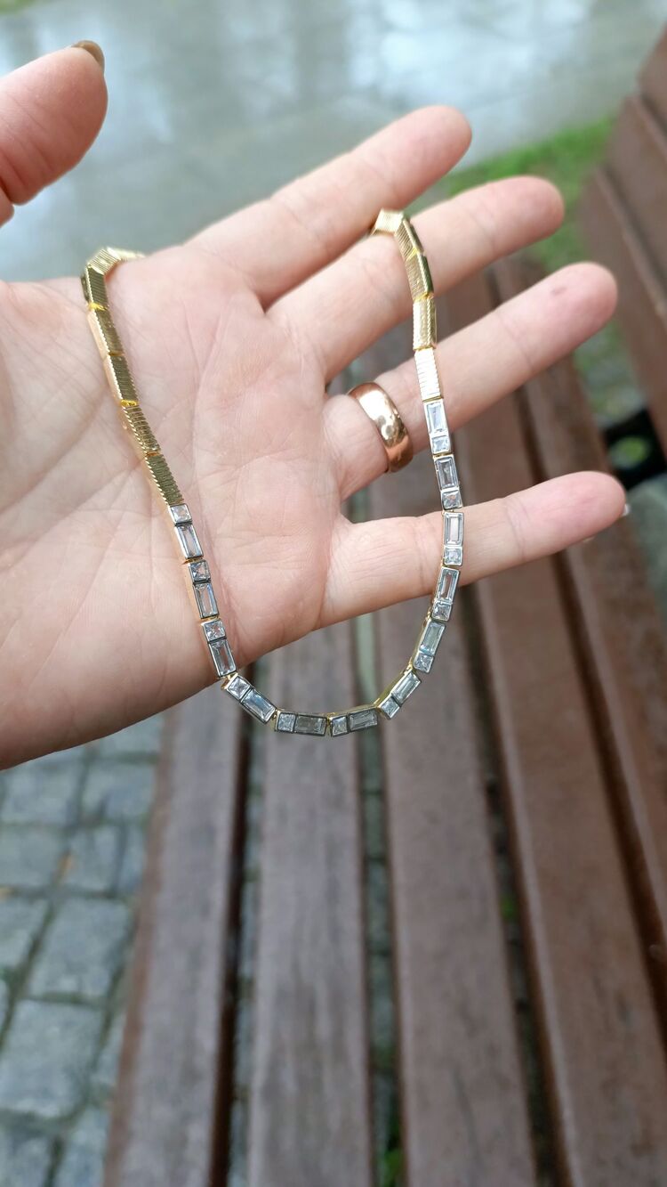 Marka Model Baget Taşlı Kolye