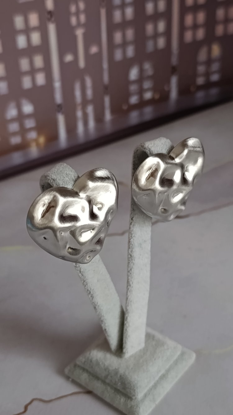 Dövme Plaka Mat Silver Kalp Küpe