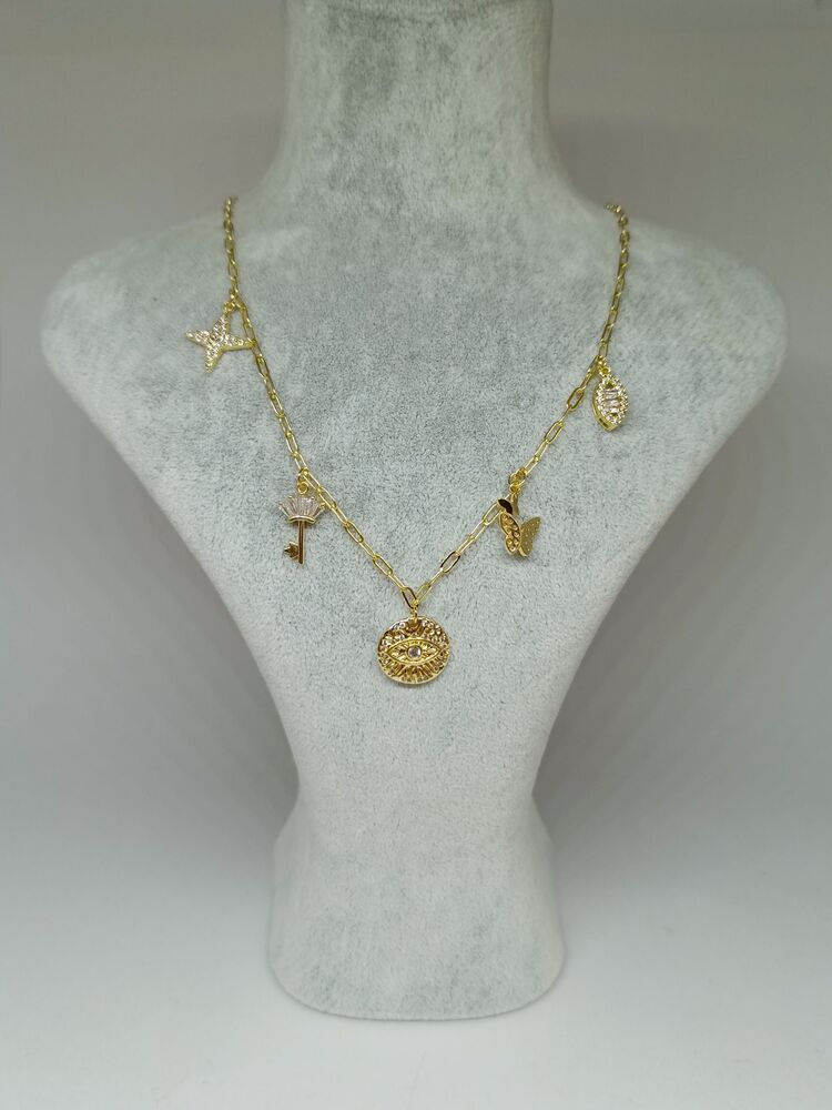 Kelebek Detaylı Charm Kolye