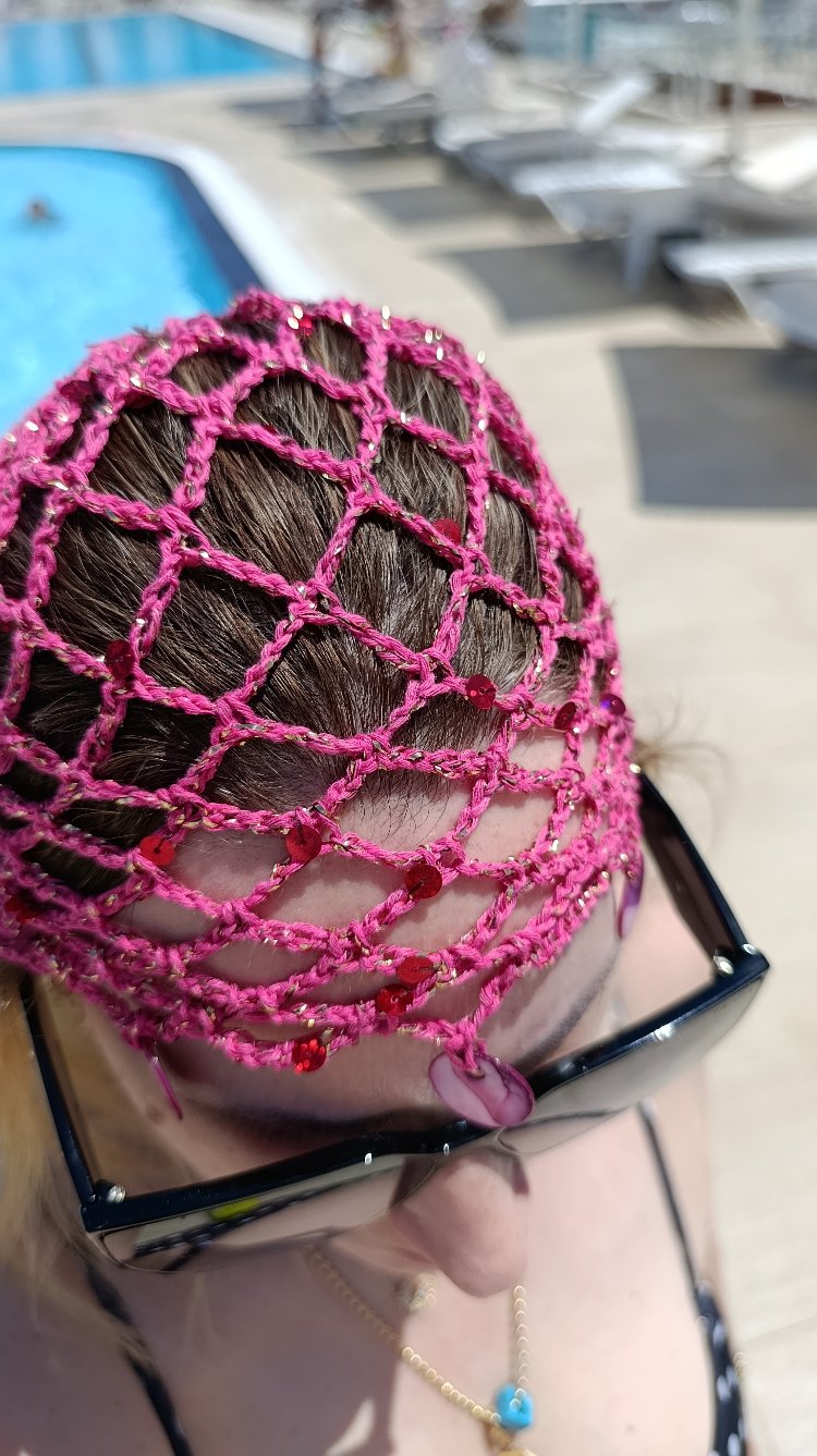 Pullu Koyu Pembe File Bere