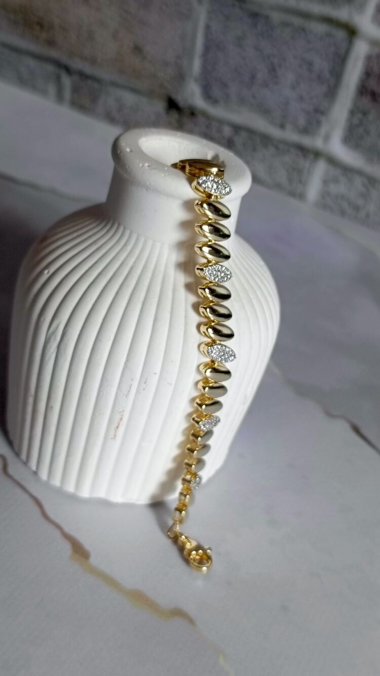 Badem Model Gold Bileklik