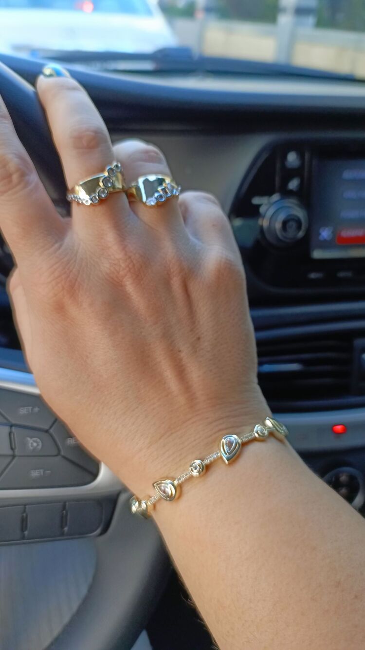 Marka Model Damla Sıralı Bileklik