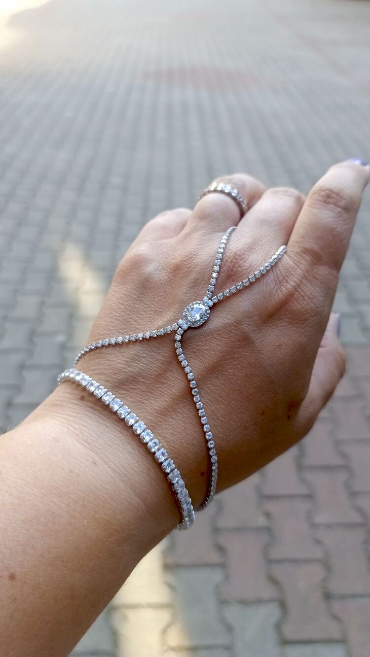 Oval Taşlı Suyolu Şahmeran