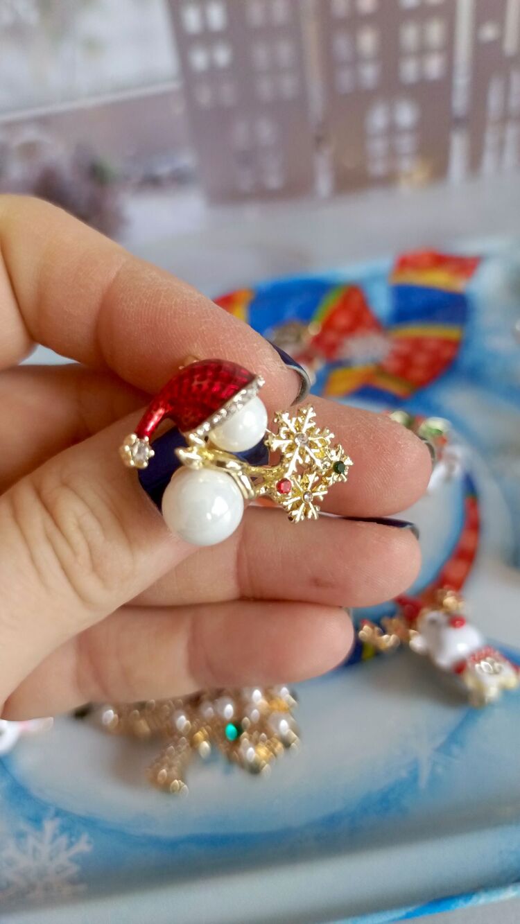 Kar Taneli Kardan Adam Broş