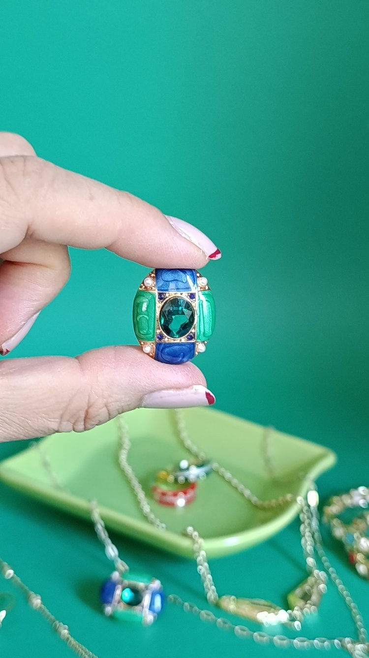 Mavi-Yeşil Mineli Oval Küpe