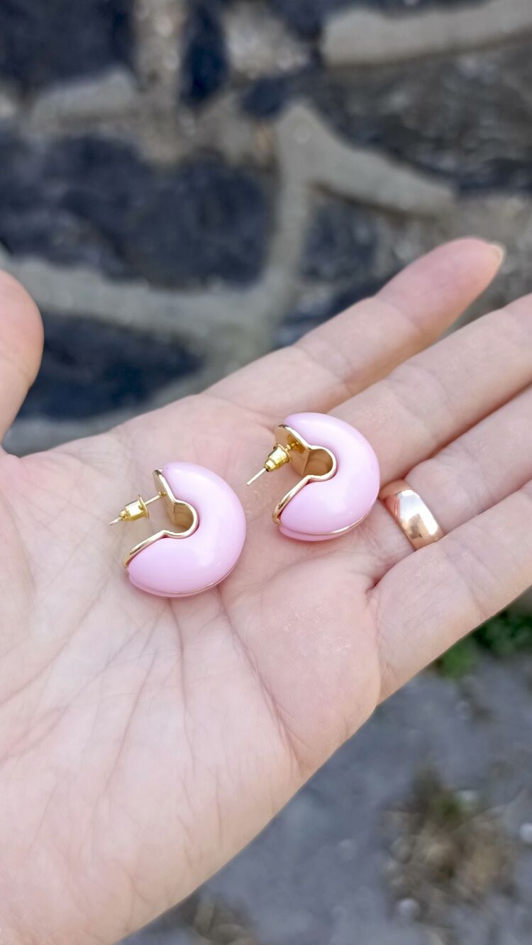 Pembe Bombeli Küpe